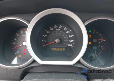 2008 Toyota 4Runner Sr5 V6 z USA, uszkodzony, nr VIN JTEBU14R18K008678